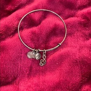 alex & ani treble clef charm bracelet